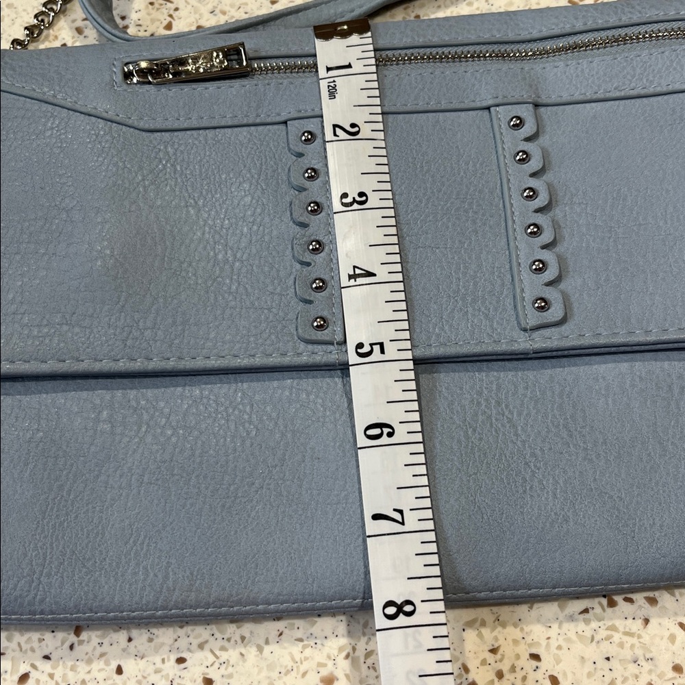Jessica Simpson Light Blue 2 in 1 crossbody and clutch purse with Silver Accents - Picture 10 of 12